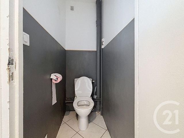 Appartement F3 &agrave; louer - 3 pi&egrave;ces - 60,81 m2 - Epinal - 88 - LORRAINE