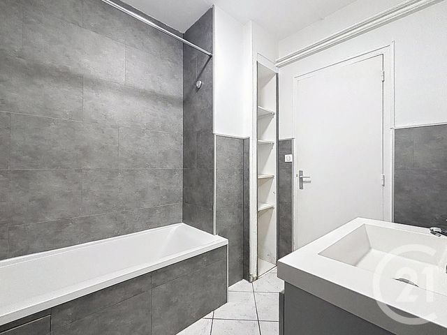 Appartement F3 &agrave; louer - 3 pi&egrave;ces - 60,81 m2 - Epinal - 88 - LORRAINE