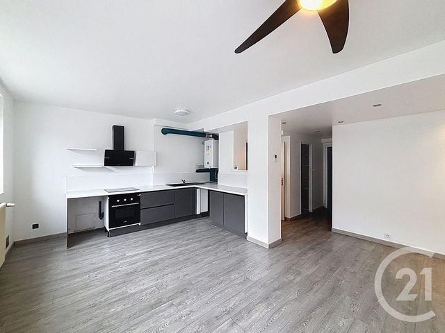 Appartement F3 &agrave; louer - 3 pi&egrave;ces - 60,81 m2 - Epinal - 88 - LORRAINE