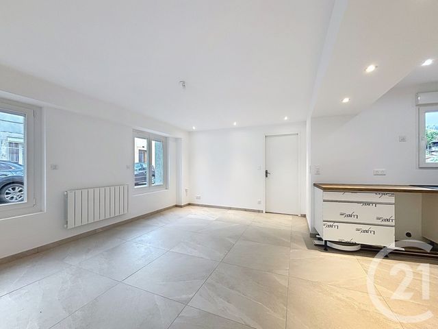 Appartement F2 &agrave; louer - 2 pi&egrave;ces - 40,45 m2 - Remiremont - 88 - LORRAINE