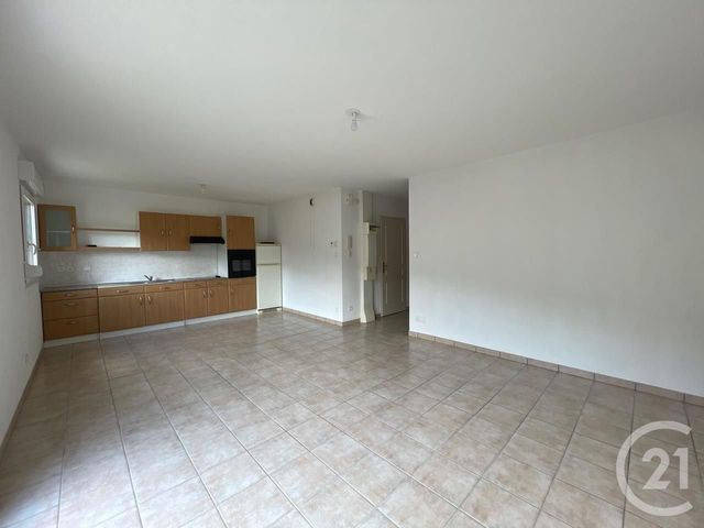 Appartement F3 &agrave; louer - 3 pi&egrave;ces - 65,02 m2 - Remiremont - 88 - LORRAINE