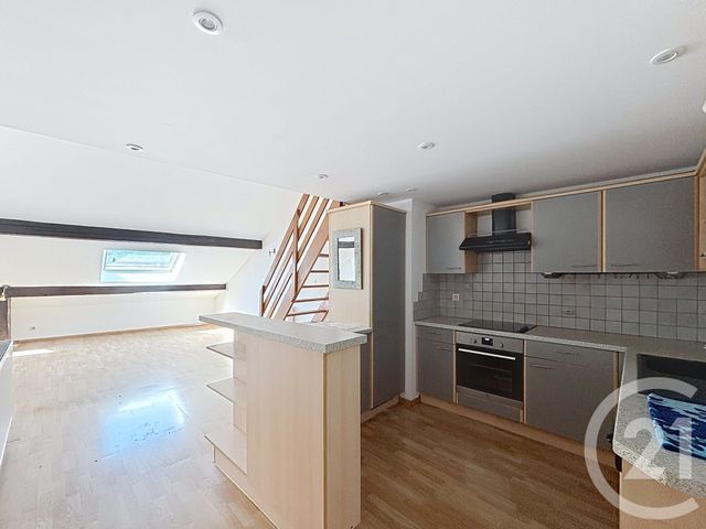 Appartement F3 &agrave; louer - 2 pi&egrave;ces - 59,94 m2 - Remiremont - 88 - LORRAINE