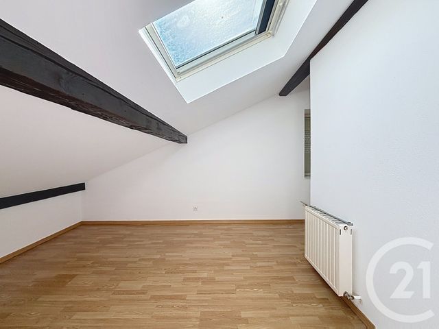Appartement F3 &agrave; louer - 2 pi&egrave;ces - 59,94 m2 - Remiremont - 88 - LORRAINE
