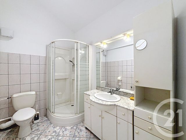 Appartement F3 &agrave; louer - 2 pi&egrave;ces - 59,94 m2 - Remiremont - 88 - LORRAINE