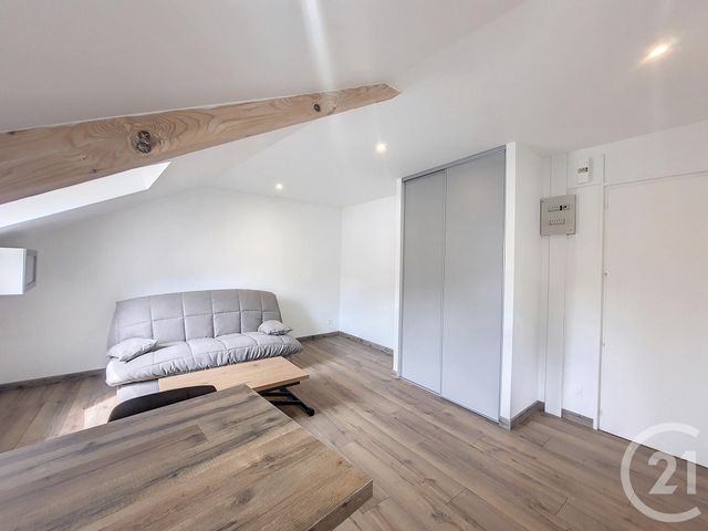 Appartement F1 &agrave; louer - 1 pi&egrave;ce - 23,75 m2 - Remiremont - 88 - LORRAINE