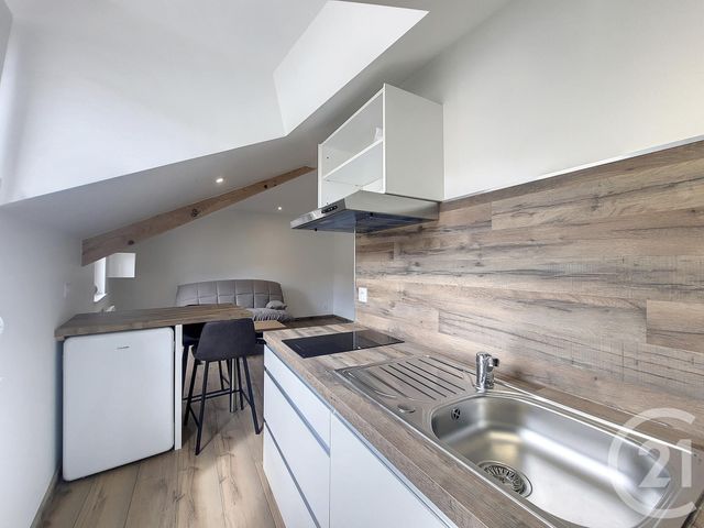 Appartement F1 &agrave; louer - 1 pi&egrave;ce - 23,75 m2 - Remiremont - 88 - LORRAINE