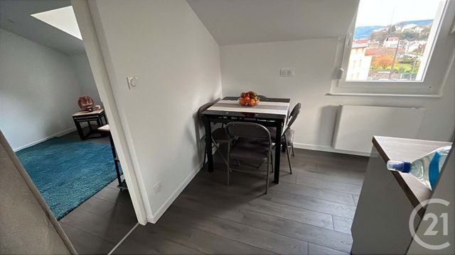 Appartement F1 &agrave; louer - 1 pi&egrave;ce - 24,40 m2 - Remiremont - 88 - LORRAINE