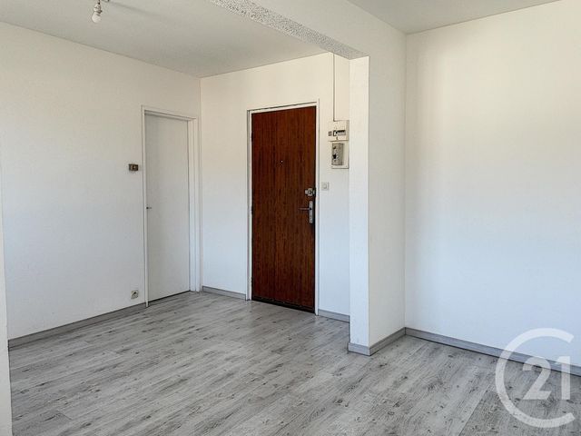 Appartement F1 &agrave; louer - 1 pi&egrave;ce - 22 m2 - Remiremont - 88 - LORRAINE