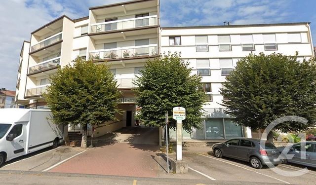 Parking &agrave; louer - 12 m2 - Remiremont - 88 - LORRAINE
