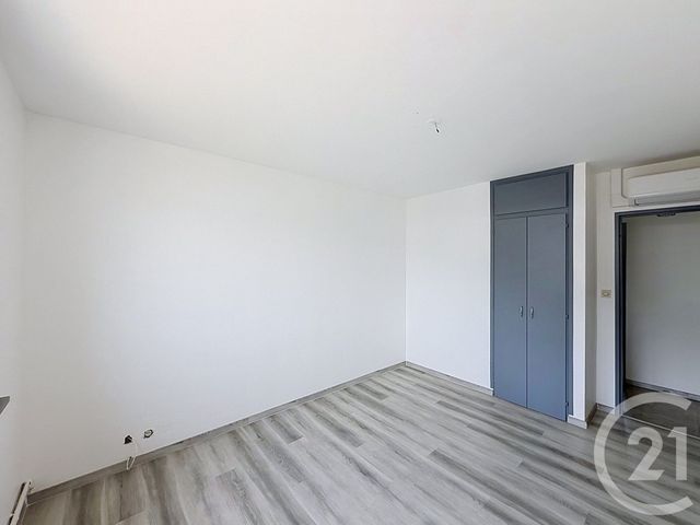 Appartement F4 &agrave; louer - 4 pi&egrave;ces - 77,40 m2 - Remiremont - 88 - LORRAINE