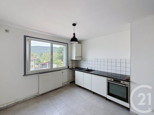 Appartement F4 &agrave; louer - 4 pi&egrave;ces - 77,40 m2 - Remiremont - 88 - LORRAINE
