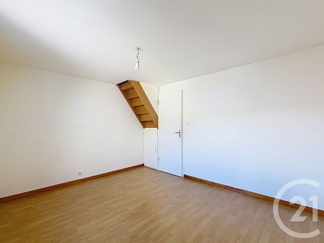 Appartement F3 &agrave; louer - 3 pi&egrave;ces - 61,23 m2 - Remiremont - 88 - LORRAINE