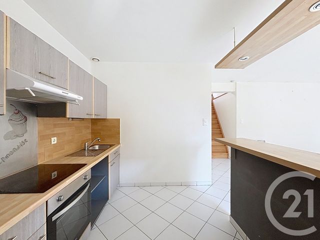 Appartement F3 &agrave; louer - 3 pi&egrave;ces - 61,23 m2 - Remiremont - 88 - LORRAINE