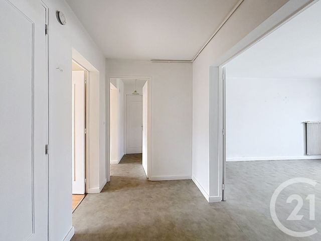 Appartement F3 &agrave; louer - 3 pi&egrave;ces - 77,12 m2 - Remiremont - 88 - LORRAINE