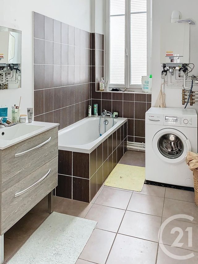 Appartement F3 &agrave; louer - 3 pi&egrave;ces - 76,40 m2 - Epinal - 88 - LORRAINE