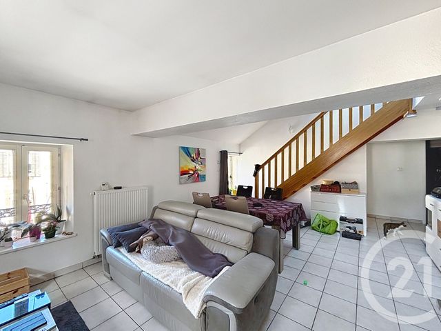 Appartement F3 &agrave; louer - 3 pi&egrave;ces - 70,83 m2 - Remiremont - 88 - LORRAINE