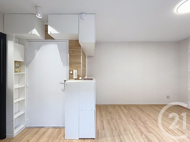 Appartement Studio &agrave; louer - 1 pi&egrave;ce - 18,02 m2 - Remiremont - 88 - LORRAINE